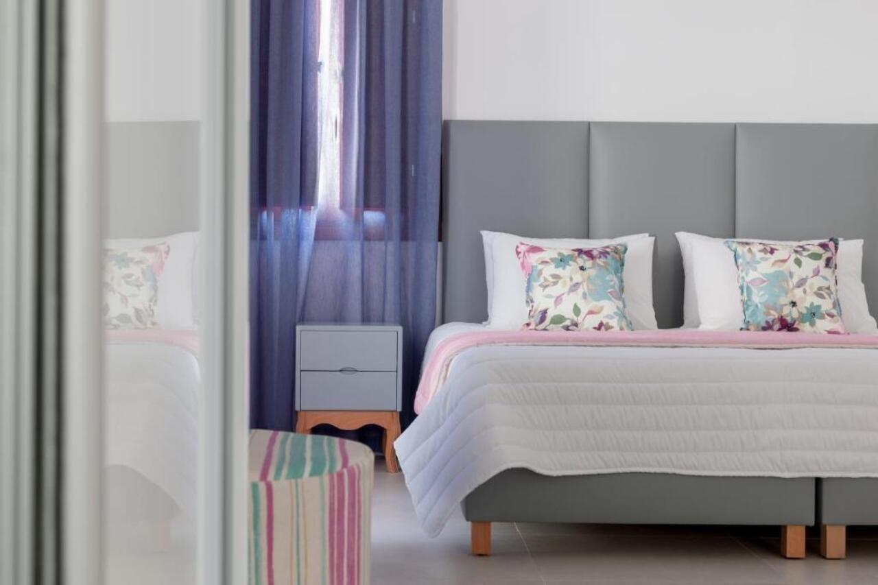Kamári Mar N Mar Crown Hotel-Suites מראה חיצוני תמונה