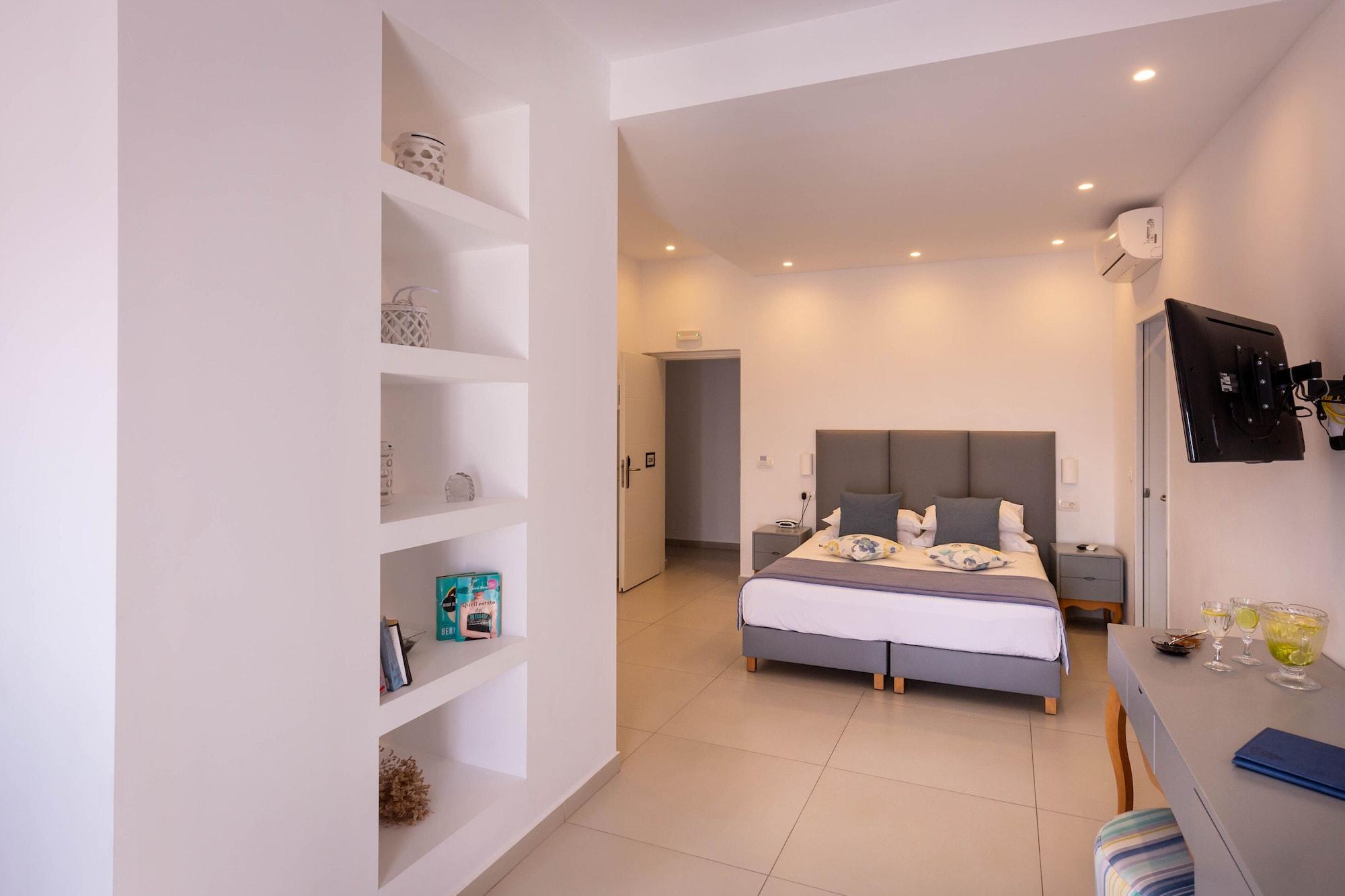 Kamári Mar N Mar Crown Hotel-Suites מראה חיצוני תמונה