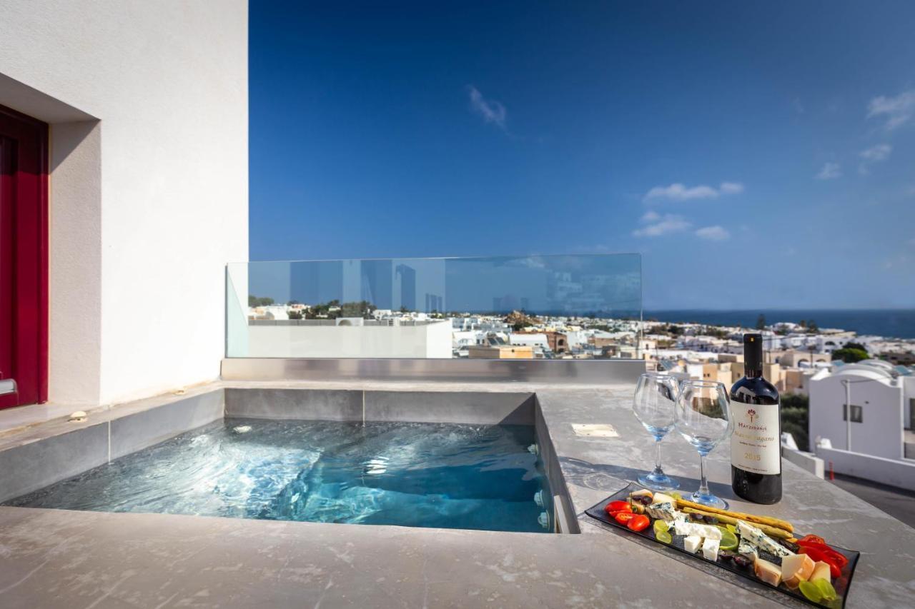Kamári Mar N Mar Crown Hotel-Suites מראה חיצוני תמונה